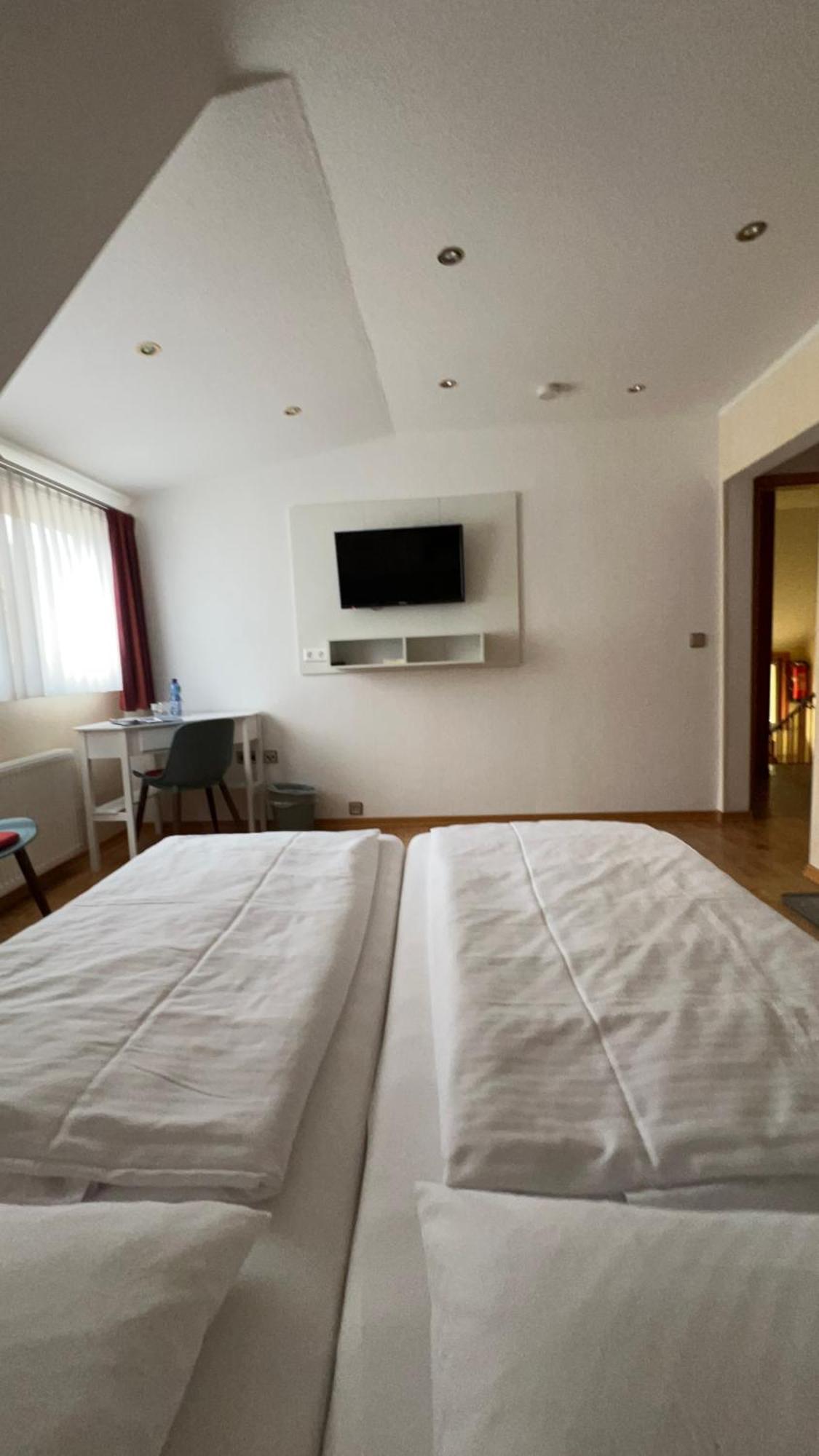 Hotel Zur Loreley - Garni سانكت غور المظهر الخارجي الصورة