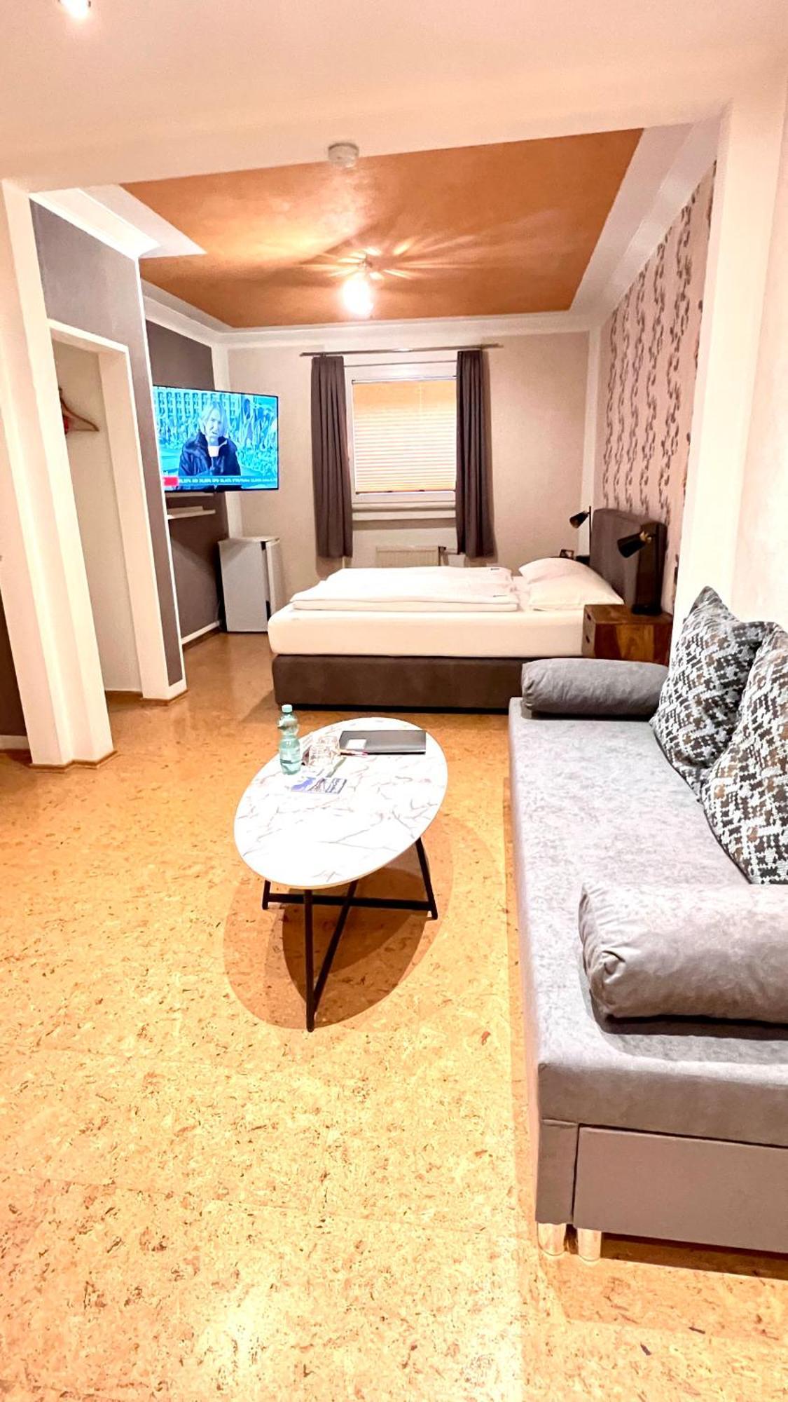 Hotel Zur Loreley - Garni سانكت غور المظهر الخارجي الصورة